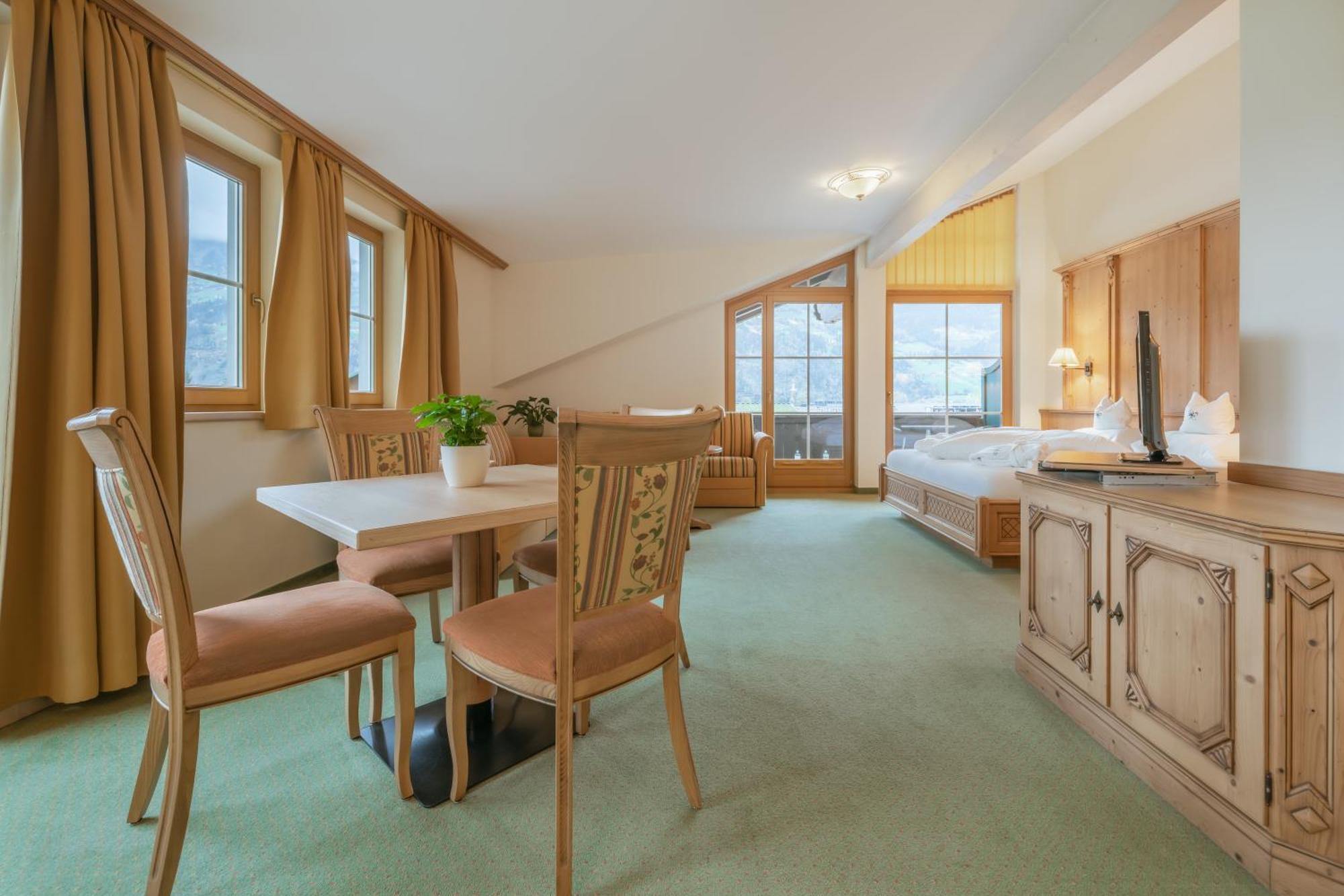 Kerschdorfer - Wohlfuehlhotel Garni - Adults Only Kaltenbach Eksteriør bilde