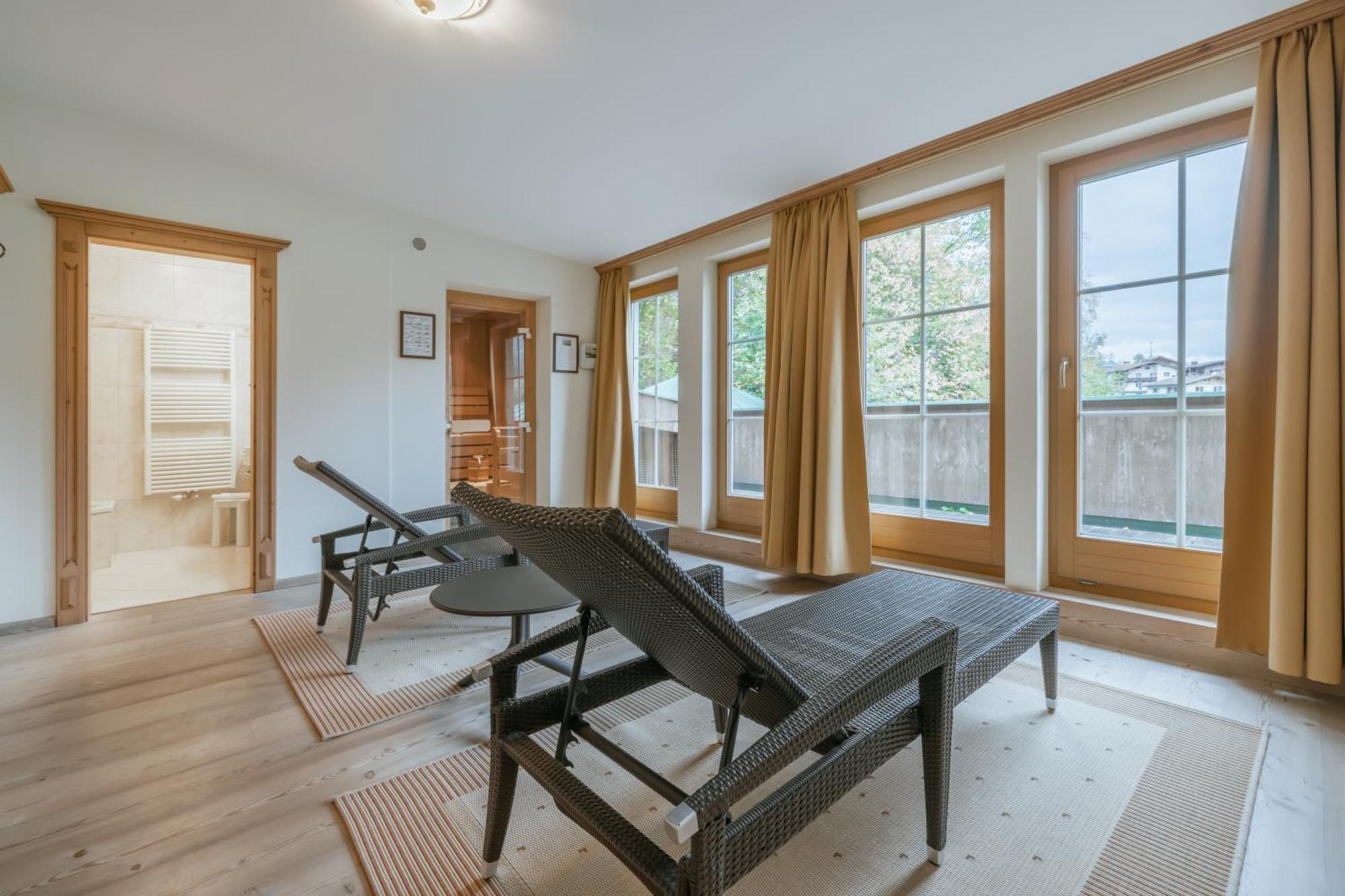 Kerschdorfer - Wohlfuehlhotel Garni - Adults Only Kaltenbach Eksteriør bilde