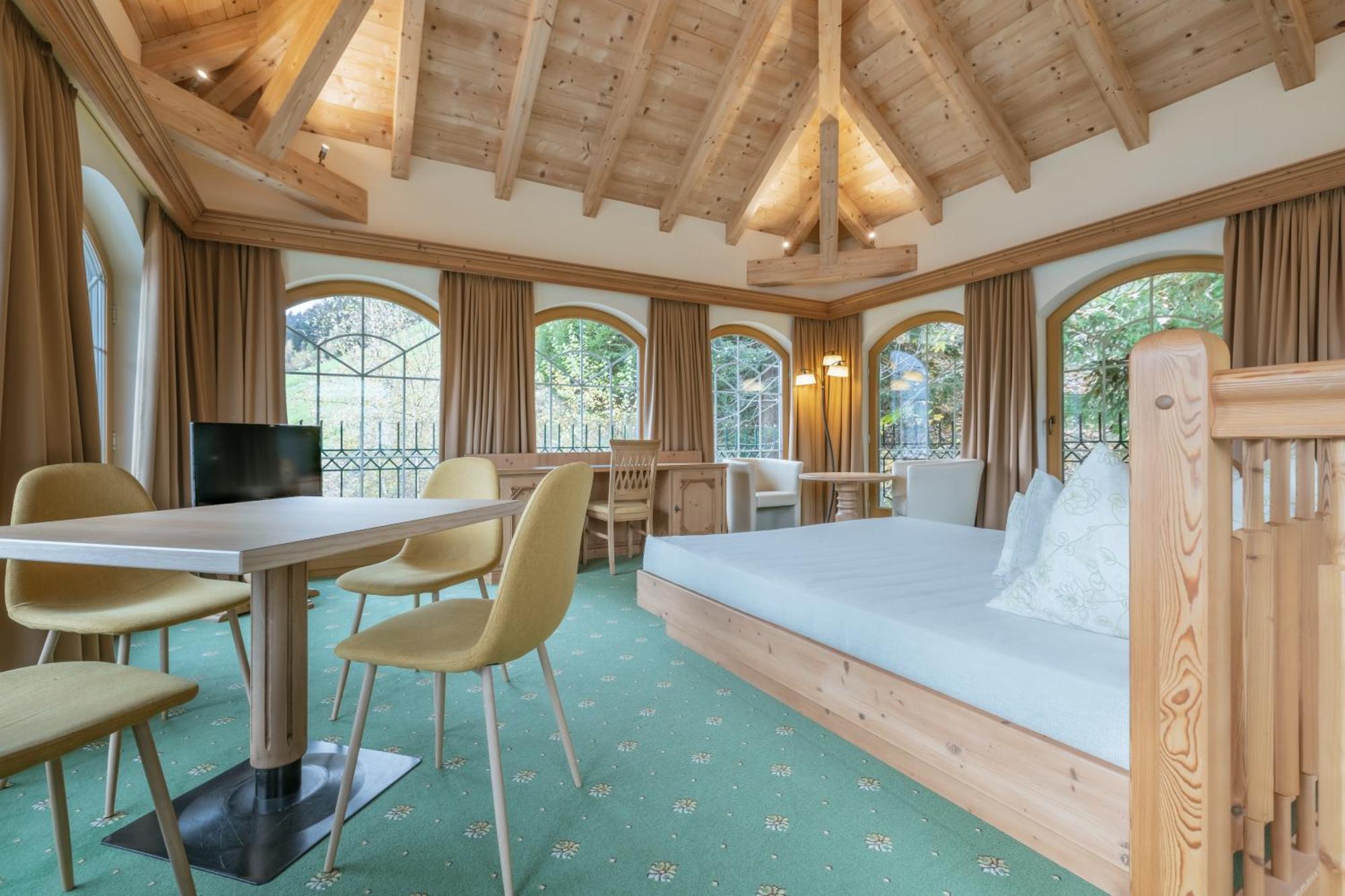 Kerschdorfer - Wohlfuehlhotel Garni - Adults Only Kaltenbach Eksteriør bilde