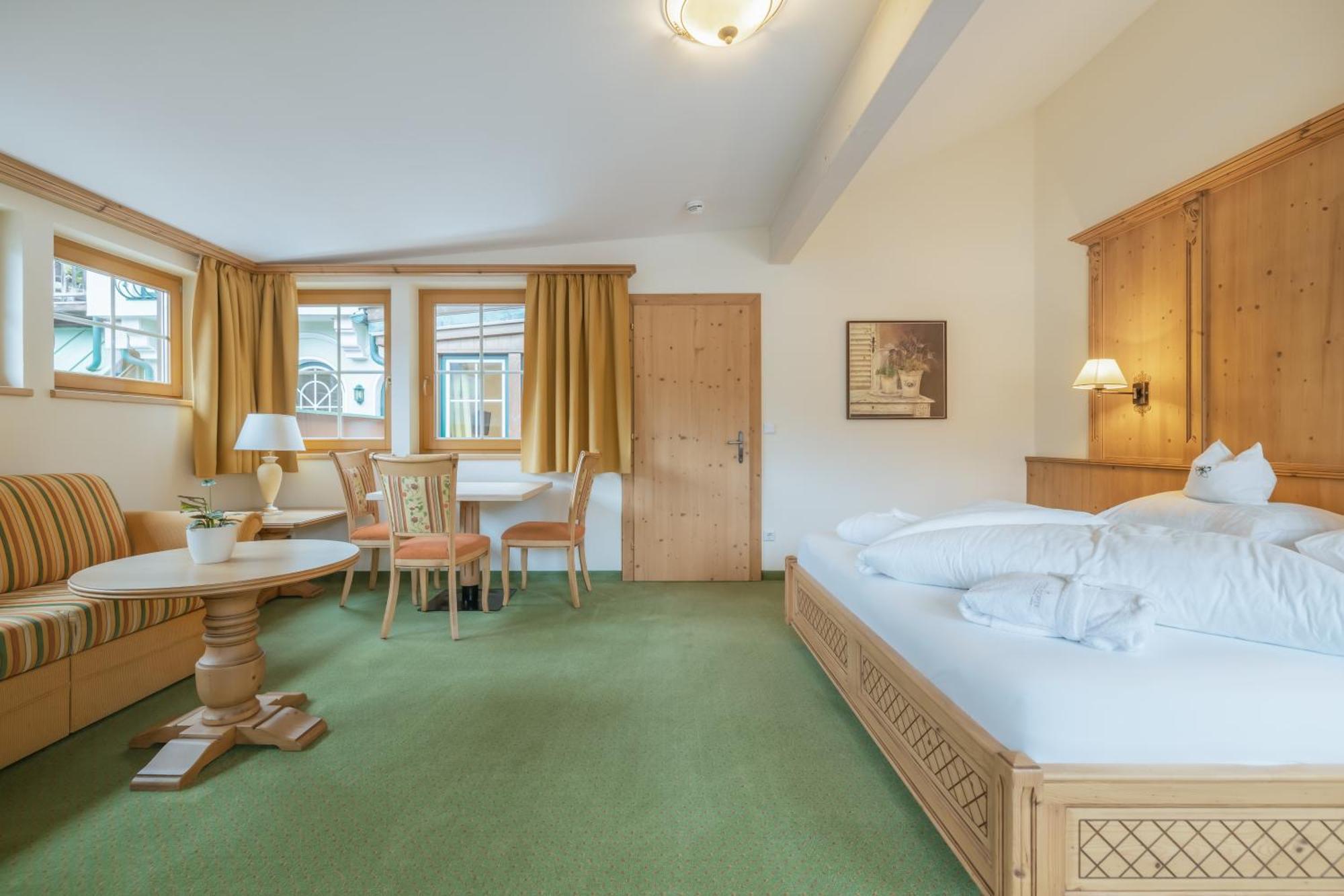 Kerschdorfer - Wohlfuehlhotel Garni - Adults Only Kaltenbach Eksteriør bilde
