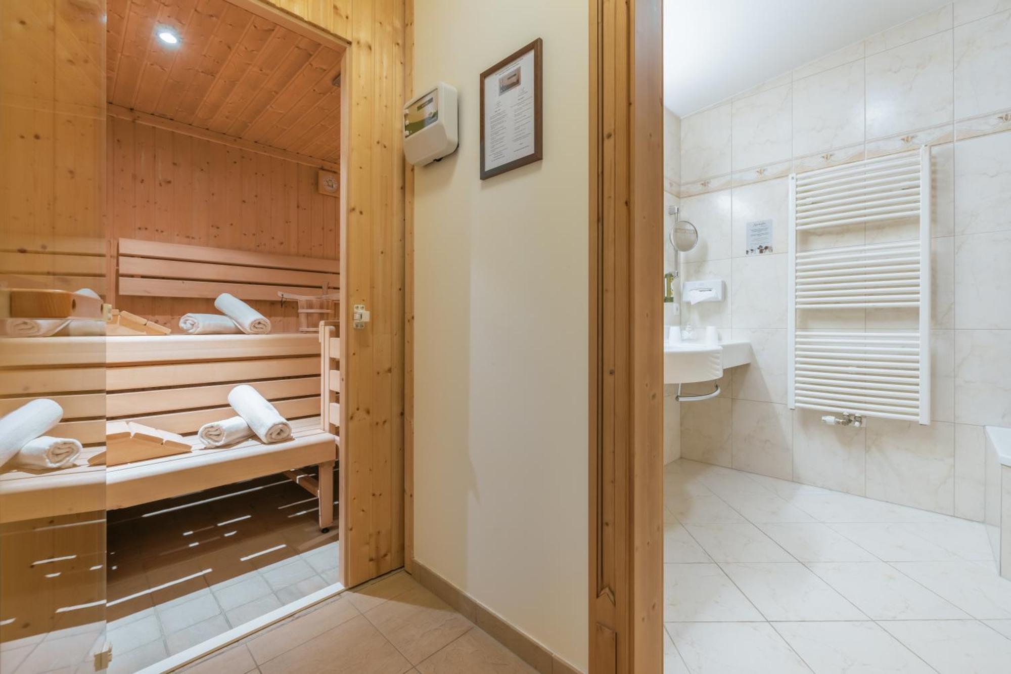 Kerschdorfer - Wohlfuehlhotel Garni - Adults Only Kaltenbach Eksteriør bilde
